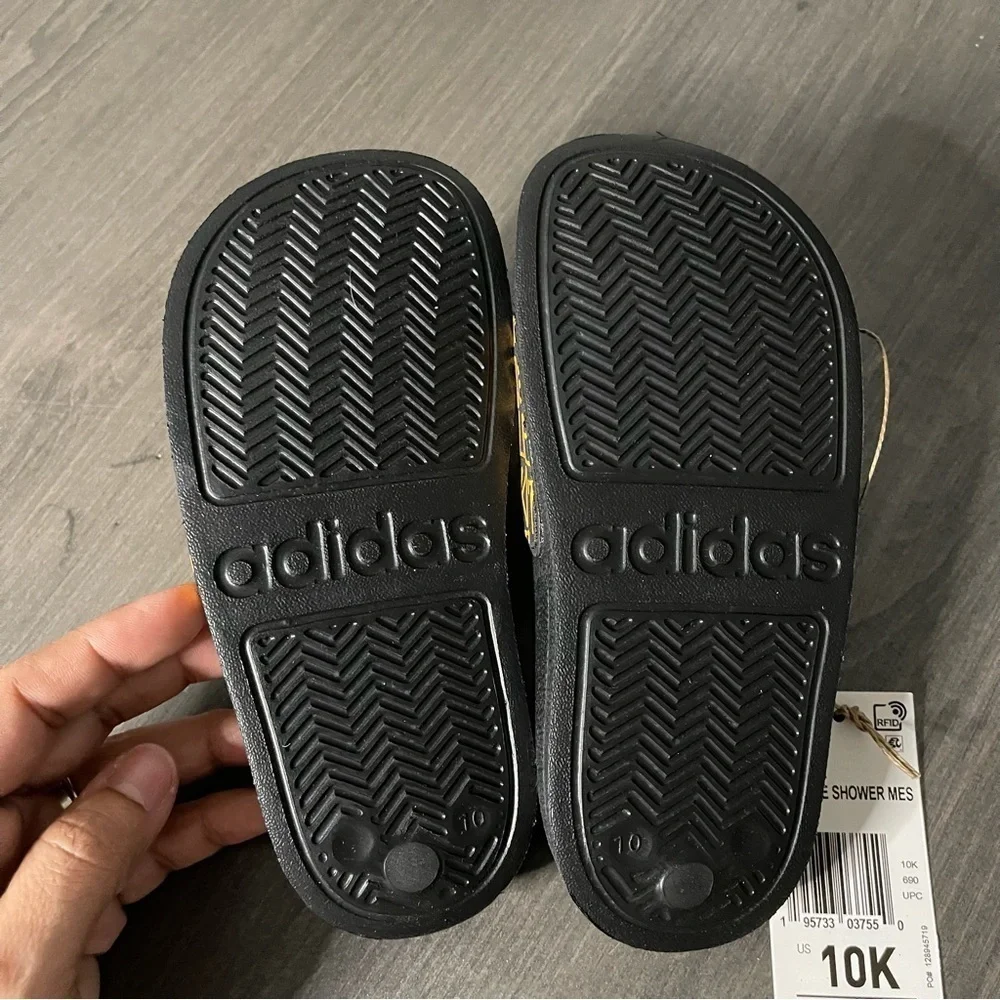 Adidas Messi Adilette Kids Shower Slide Sandals size 10 NWT